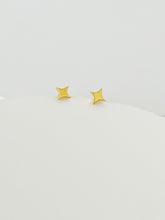 Load image into Gallery viewer, Starlet Stud Earrings
